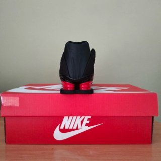 Tenis Nike Shox Z Negro y Rojo