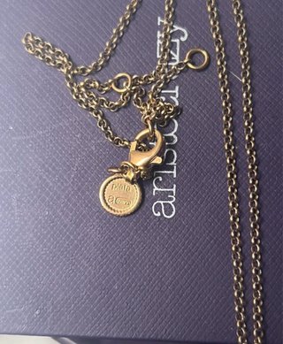 Collar Aristocrazy con colgante de imperdible