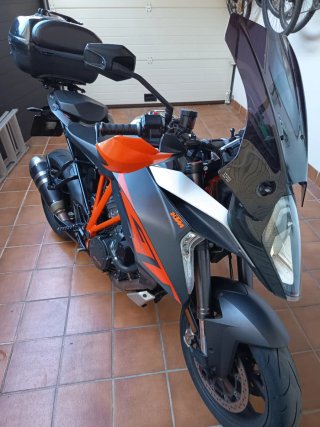 KTM 1290 Super Duke GT 2016 173cv