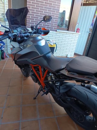 KTM 1290 Super Duke GT 2016 173cv