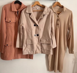 Lote Ropa Mujer: Chaqueta Naranja y Beige