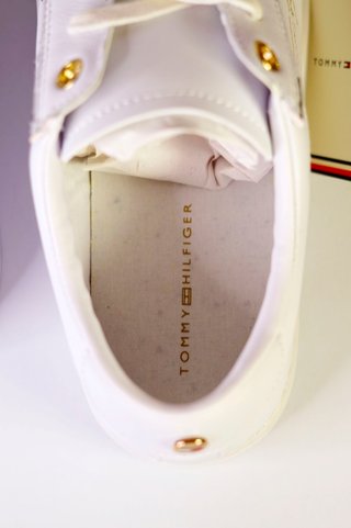 Sneakers Tommy Hilfiger 38 • Zapatillas Cuero