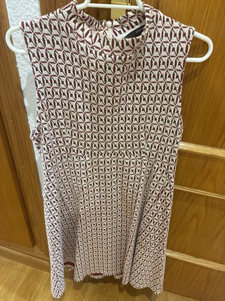Vestido sin mangas estampado