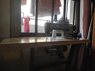 Máquina de coser industrial Brother DB2