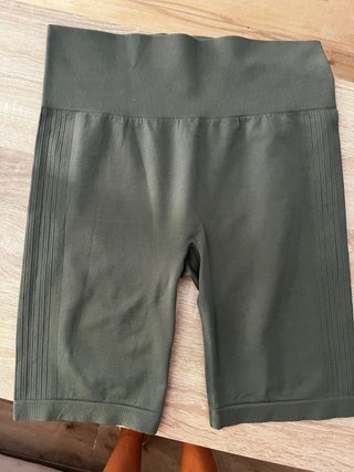 Mallas cortas verdes