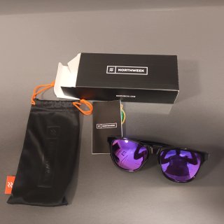Gafas de sol Northweek negras lentes moradas