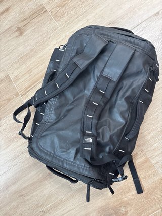 North Face Base Camp Voyager 32L Negro