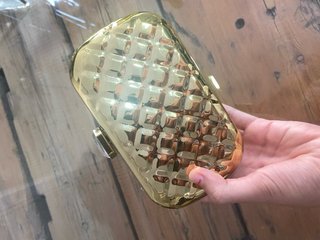 Bolso de fiesta dorado