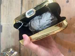 Bolso de fiesta dorado