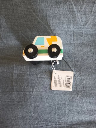 Coche de madera Bil-Car