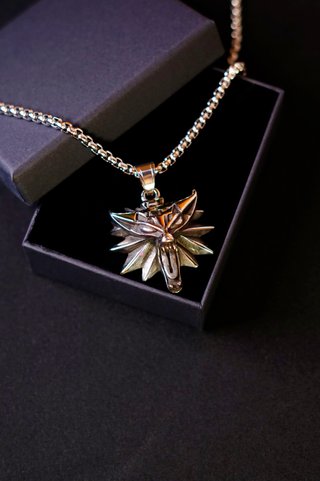 Collana The Witcher Lupo Box Chain • Collar Lobo