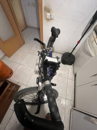 Bicicleta de Montaña  aluminio di color azul