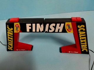 Scalextric Cuenta Vueltas y Semáforo EVO 1