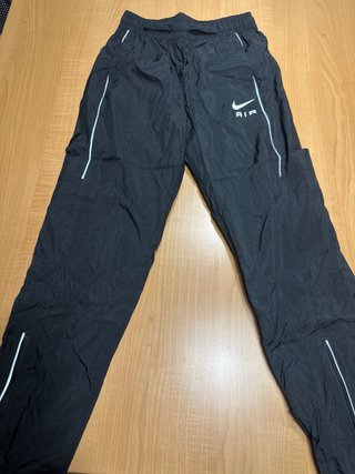 Chaqueta Nike Air Negra Reflectante