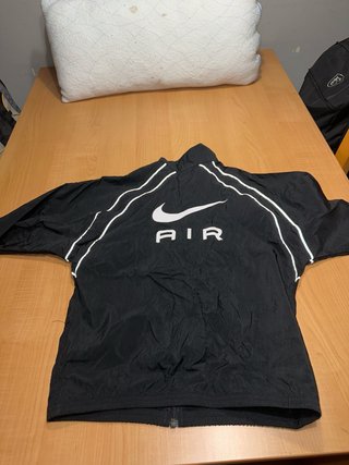 Chaqueta Nike Air Negra Reflectante