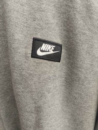 Sudadera Nike Gris con Capucha y Cremallera