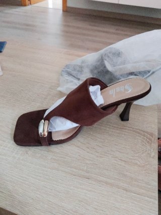 Sandalias de tacón marrón talla 39
