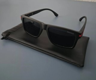 Gafas de sol Prada Linea Rossa originales
