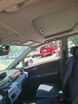 Honda FR-V 2006