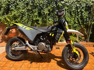 Husqvarna 701 Supermoto 2023