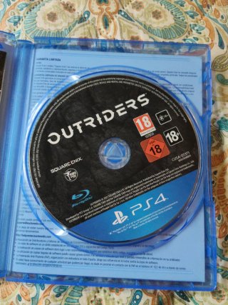 Outriders Day One Edition PS4, pago en metalico