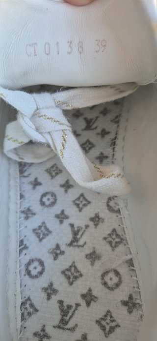 Louis Vuitton Time Out Sneakers originales