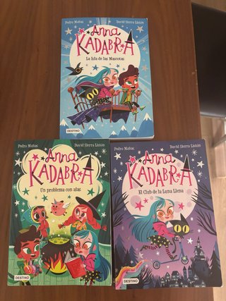 Libros 1, 2 y 5 Anna Kadabra