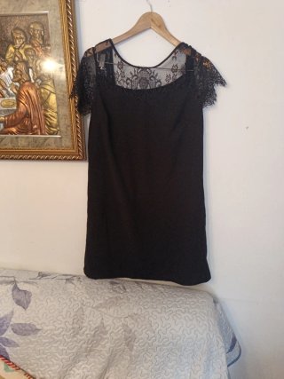 Vestido negro con encaje