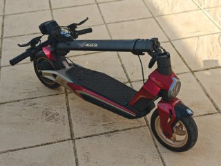 Patinete Eléctrico MV Agusta Rapido Serie Oro