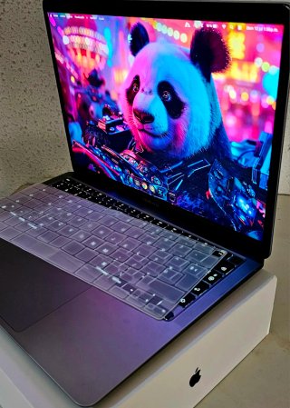MACBOOK M1