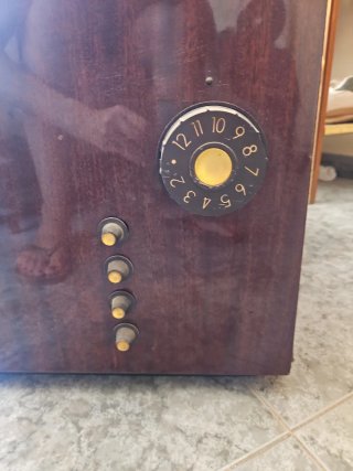 Televisor Antiguo Marrón