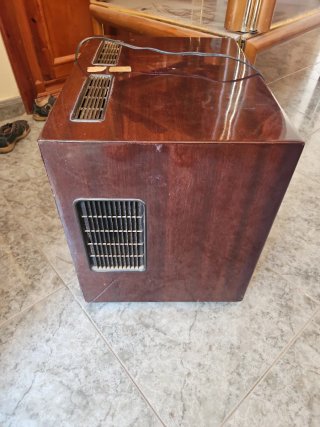 Televisor Antiguo Marrón