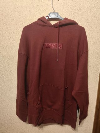 Sudadera Levi's Roja ( a estrenar)