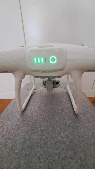 Dron DJI