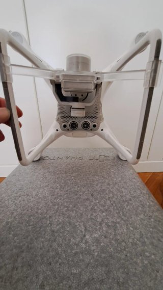 Dron DJI