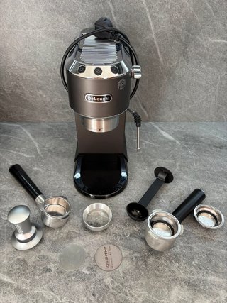 Cafetera De'Longhi Dedica
