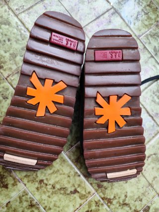 Zapatos Art Talla 39 Negro Naranja