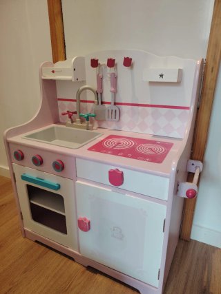 Cocinita de madera Imaginarium rosa