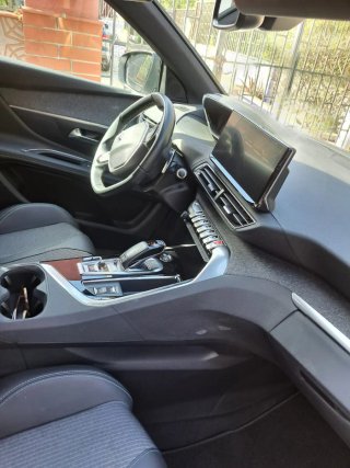 Peugeot 3008 2023