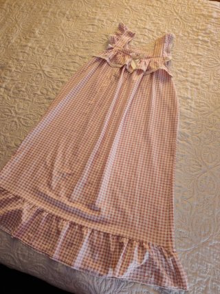 Camisón rosa y blanco a cuadros