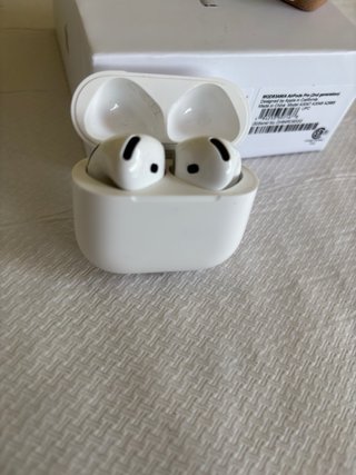 Apple AirPods 4 y AirPods Pro 2 Cancelación