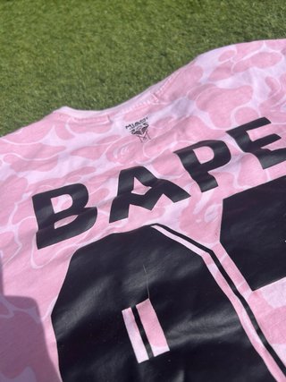 Camiseta Bape x Miami Rosa