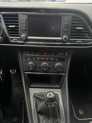 SEAT Leon Cupra 290