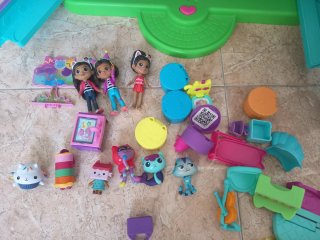 Casa  Muñecas Gabby's Dollhouse y piscina de gabby