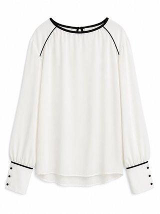 Blusa blanca con ribete negro