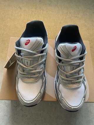Bambas Asics blancas talla 42