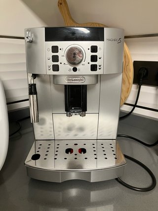 Cafetera DeLonghi Magnifica S