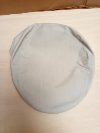 Gorra beige talla 57