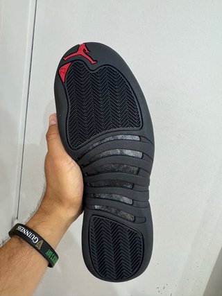 Jordan 12 Bloodline Negro/Rojo
