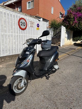 Piaggio zip aire50